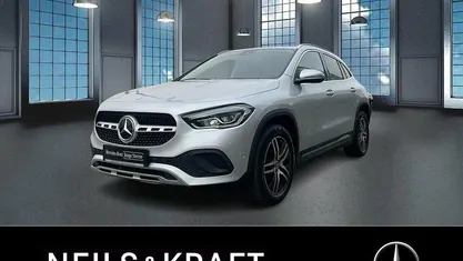 Silber Gebraucht 2021 Mercedes GLA220 Progressive SUV | 34.980 € (Guter Preis)
