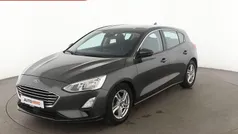 Grau Gebraucht 2018 Ford Focus Cool & Connect Limousine | 13.250 € (Fairer Preis)