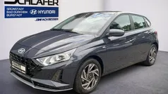 Grau Gebraucht 2024 Hyundai i20 Comfort Limousine | 19.480 € (Fairer Preis)
