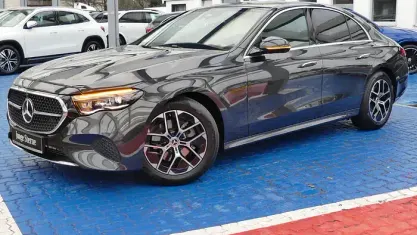 Gebraucht Mercedes E200 Advanced Plus 204 PS (150 kW) 2025 lack graphitgrau (metallic) Limousine
