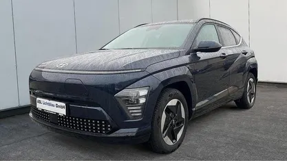 Gebraucht Hyundai Kona Trend 114 kW (156 PS) 2024 Sailing blue SUV