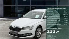 Weiss Gebraucht 2022 Skoda Superb Style Kombi | 33.880 € (Fairer Preis)