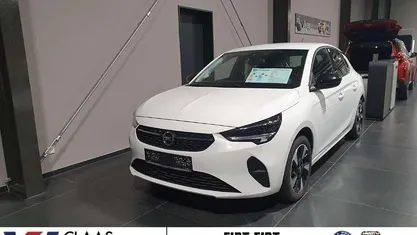 Jade weiss/arktis weiss Gebraucht 2023 Opel Corsa-e Elegance Kleinwagen | 14.990 € (Superpreis)