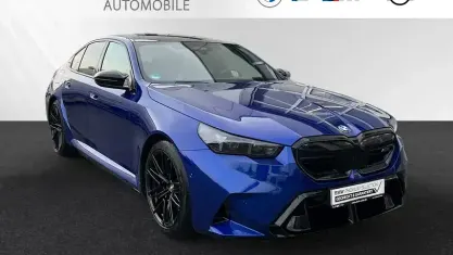 Second-hand BMW M5 M Sport 727 CP (534 kW) 2025 Albastru Berlinǎ