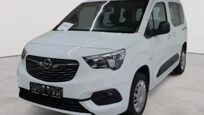 Gebraucht Opel Combo Life Edition 110 PS (80 kW) 2022 Jade weiß Kombi