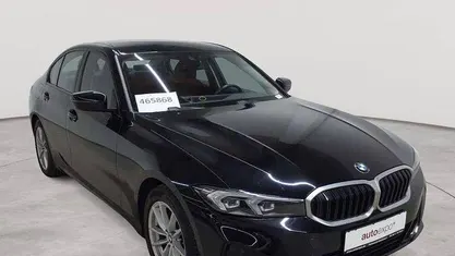 Gebraucht BMW 318 Sport Line 150 PS (110 kW) 2022 Schwarz uni Limousine