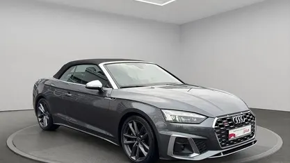 Gebraucht Audi S5 Comfort 354 PS (260 kW) 2022 Grau Cabrio