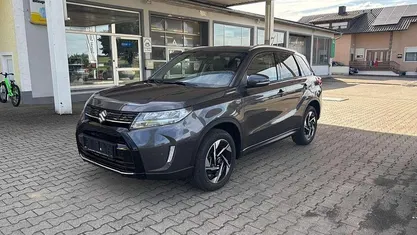 Gebraucht 2024 Suzuki Vitara Comfort+ SUV | 26.255 € (Fairer Preis)