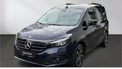 Gebraucht Mercedes EQT200 89 kW (122 PS) 2024 Blau Van / Kleinbus