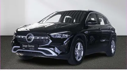 Gebraucht Mercedes GLA200 163 PS (119 kW) 2024 Unilack nachtschwarz SUV
