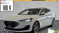 Frozen white Gebraucht 2024 Ford Focus Titanium Kombi | 23.890 € (Fairer Preis)