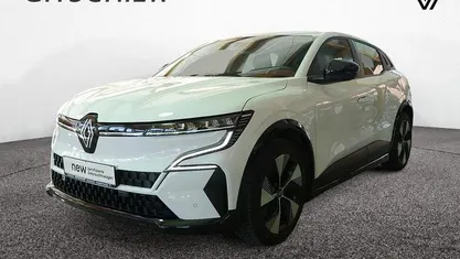 Arktisweiß Gebraucht 2022 Renault Megane E-Tech Equilibre Limousine | 23.800 € (Guter Preis)