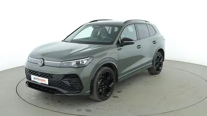 Gebraucht VW Tiguan R-line 272 PS (200 kW) 2024 Grün SUV