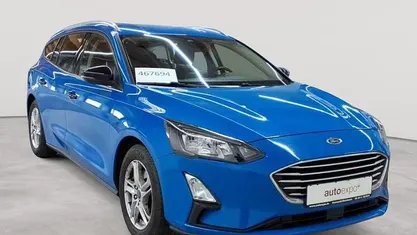 Gebraucht Ford Focus Cool & Connect 120 PS (88 kW) 2021 Verkehrsblau ral 5017 Kombi