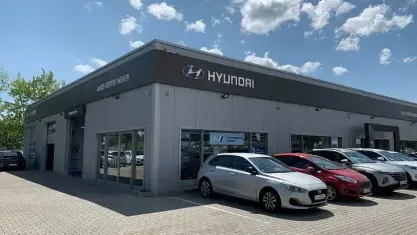 Gebraucht Hyundai Kona Trend 141 PS (103 kW) 2021 Grau SUV