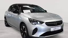 Kristall silber met./dach diamant schwarz met. Gebraucht 2022 Opel Corsa-e Elegance Kleinwagen | 15.990 € (Guter Preis)