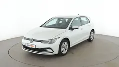 Weiß Gebraucht 2020 VW Golf VIII Life Limousine | 21.330 € (Fairer Preis)