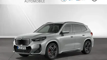 Gebraucht BMW iX1 M Sport 230 kW (313 PS) 2025 Spacesilber metallic SUV