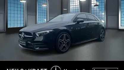 Schwarz Gebraucht 2020 Mercedes A200 AMG Limousine | 28.730 € (Fairer Preis)