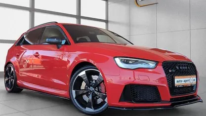 Gebraucht Audi RS3 Design 367 PS (269 kW) 2015 Individuallackierung (rot) Limousine