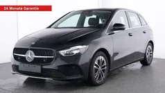 Unilack nachtschwarz Gebraucht 2023 Mercedes B220 Advanced Van / Kleinbus | 29.179 € (Superpreis)
