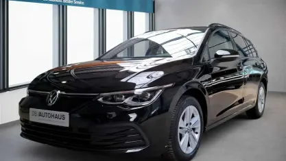 Gebraucht VW Golf VIII Life 150 PS (110 kW) 2024 Schwarz Kombi