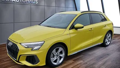Gebraucht Audi A3 S-Line 150 PS (110 kW) 2024 Gelb Limousine