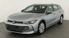 Oyster silver metallic Neu 2025 VW Passat Business Kombi | 44.445 € (Superpreis)