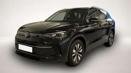 Gebraucht VW Tiguan Goal 150 PS (110 kW) 2025 Schwarz SUV