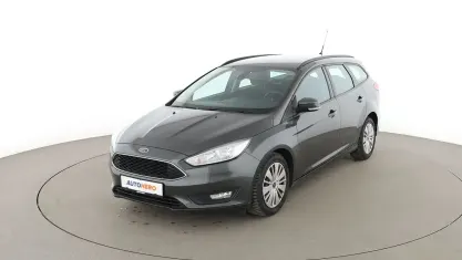 Gebraucht Ford Focus Trend 125 PS (91 kW) 2016 Grau Kombi