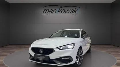 Weiß Gebraucht 2021 Seat Leon FR Kombi | 19.490 € (Fairer Preis)