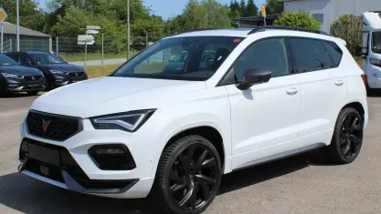 Gebraucht Cupra Ateca 300 PS (220 kW) 2025 Weiß ("nevada" weiss) schwarz (alcantara) SUV