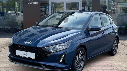 Gebraucht Hyundai i20 Trend 101 PS (74 kW) 2025 Vibrant blue Limousine