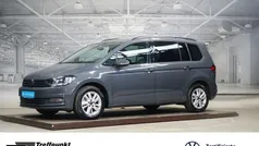 Delfingrau metallic Gebraucht 2024 VW Touran Comfortline Van / Kleinbus | 34.280 € (Fairer Preis)