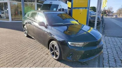 Gebraucht Opel Astra 131 PS (96 kW) 2025 Schwarz Kombi