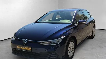 Gebraucht VW Golf VIII 110 PS (80 kW) 2021 Atlantic blue Limousine