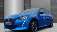 Blau Gebraucht 2021 Peugeot e-208 GT Kleinwagen | 18.490 € (Fairer Preis)
