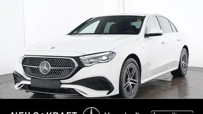 Weiß Gebraucht 2024 Mercedes E300 AMG Limousine | 57.880 € (Fairer Preis)