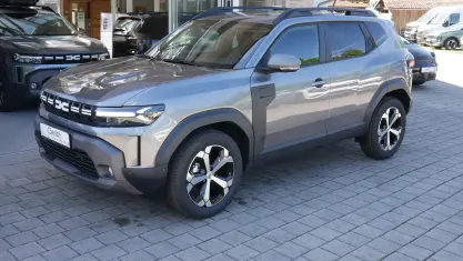Neu Dacia Duster Journey 114 PS (83 kW) 2026 Metalliclackierung dolomitgr Limousine