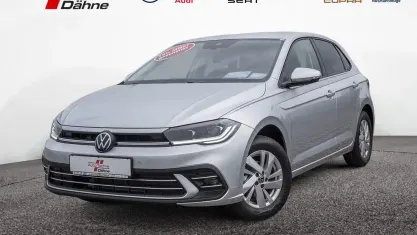 Gebraucht VW Polo Style 95 PS (69 kW) 2025 Silber Limousine