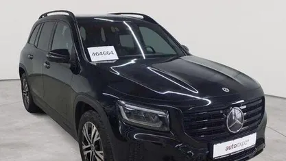 Gebraucht Mercedes GLB220 Advanced 190 PS (139 kW) 2024 Kosmosschwarz metallic SUV