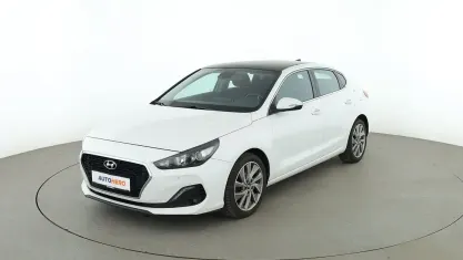 Gebraucht Hyundai i30 Edition 120 PS (88 kW) 2018 Weiß Limousine