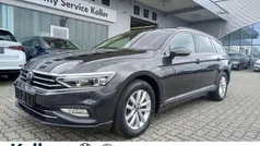 Grau Gebraucht 2023 VW Passat Kombi | 27.970 € (Fairer Preis)