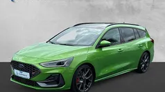 Meangreen Gebraucht 2024 Ford Focus ST Limousine | 36.900 € (Fairer Preis)