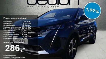 Blau Gebraucht 2023 Peugeot 5008 Allure Van / Kleinbus | 27.880 € (Fairer Preis)