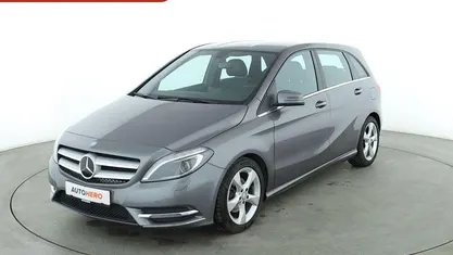 Grau Gebraucht 2014 Mercedes B180 Van / Kleinbus | 14.850 € (Fairer Preis)