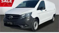 Weiß Gebraucht 2023 Mercedes Vito Van / Kleinbus | 25.288 € (Superpreis)