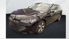 Grenadillschwarz metallic Gebraucht 2024 VW Passat Business Kombi | 29.990 € (Superpreis)