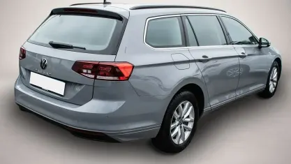 Gebraucht VW Passat Business 150 PS (110 kW) 2024 Grau Kombi