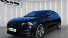 Schwarz Gebraucht 2024 Ford Focus ST-Line X Limousine | 23.750 € (Fairer Preis)